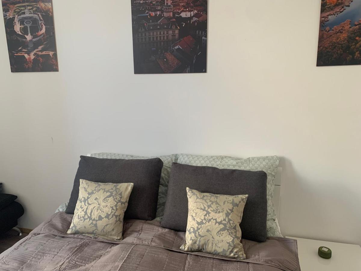 Studio77 Apartman Apartment Sopron Bagian luar foto