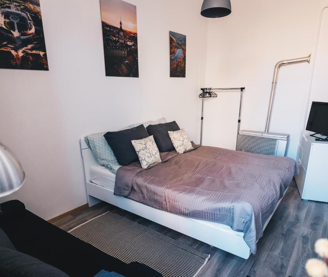 Studio77 Apartman Apartment Sopron Bagian luar foto