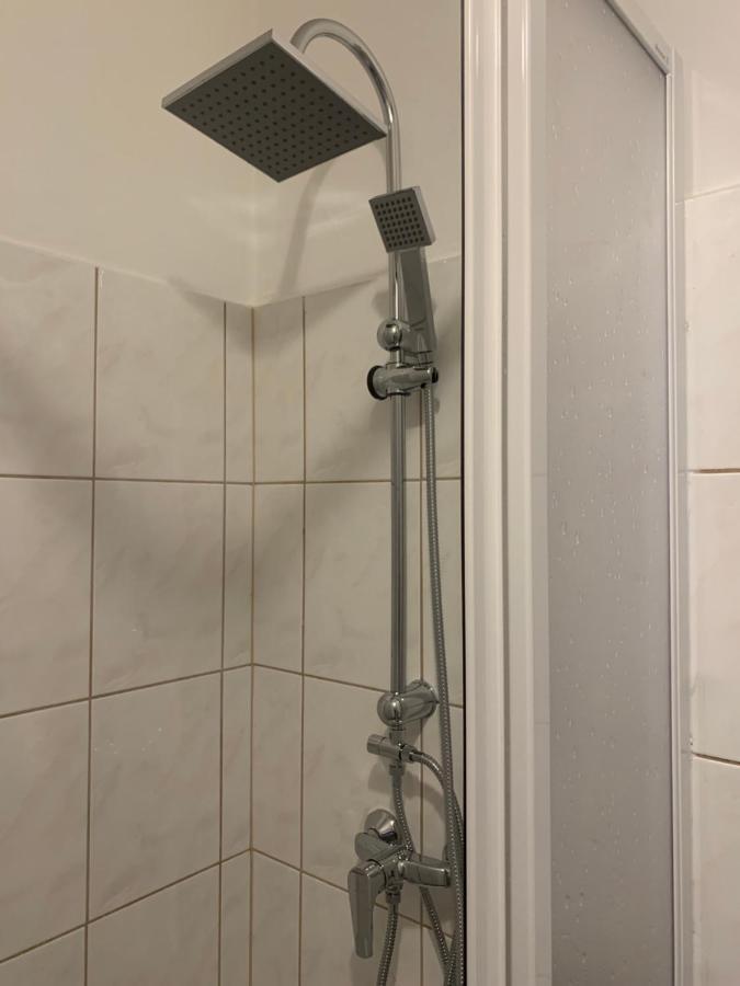 Studio77 Apartman Apartment Sopron Bagian luar foto